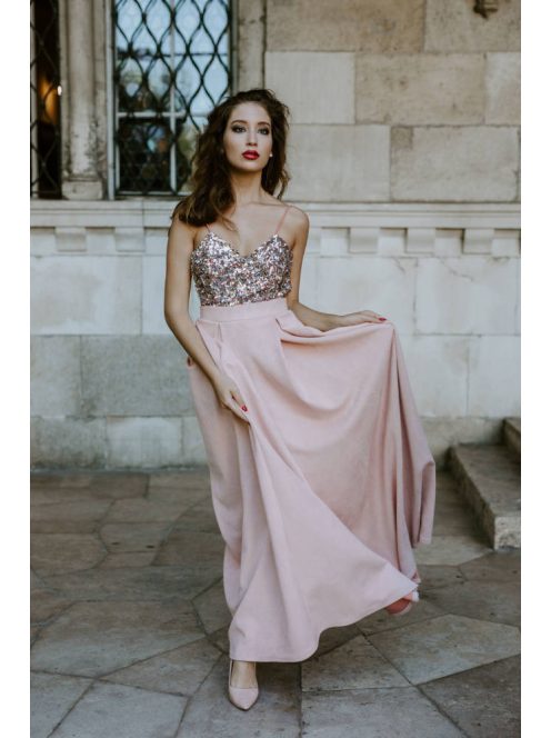 Csillámos hátul teljesen nyitott maxi ruha