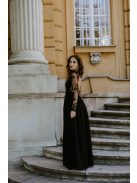 Fekete csipkés hátul nyitott maxi ruha