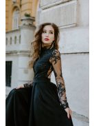 Fekete csipkés hátul nyitott maxi ruha