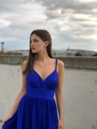 Hercegnős, impozáns kék maxi ruha különleges alkalmakra.