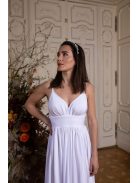 V-kivágású maxi ruha. Nőies választás menyasszonyoknak.