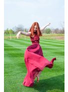 Hátnélküli body különleges virágmintával, bordó színben. 