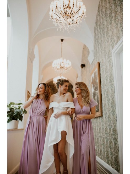 Szív kivágású fehér maxi ruha aszimmetrikus szoknyával 