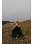Hátnélküli maxi ruha minden alkalomra, sötétzöld színben.