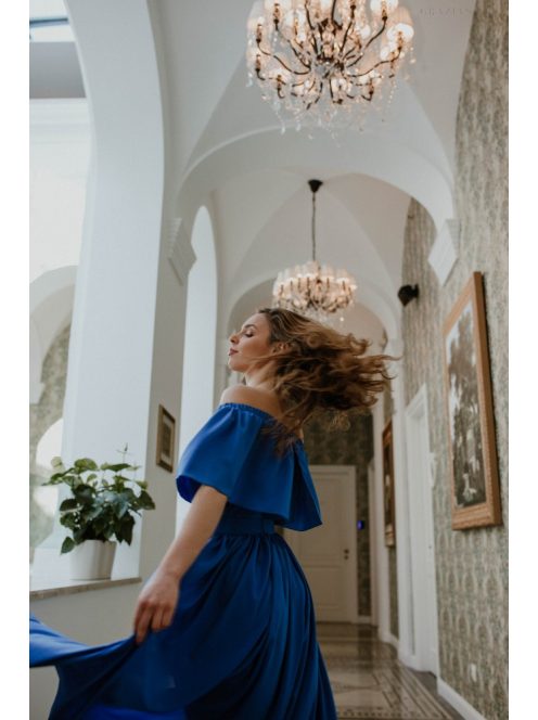 Vállrahúzható fodros tetejű muszlin maxi ruha királykék