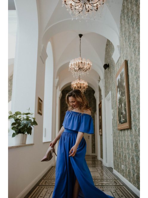 Vállrahúzható fodros tetejű muszlin maxi ruha királykék