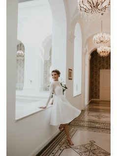 Különleges midi ruha menyasszonyoknak polgári esküvőre.  
