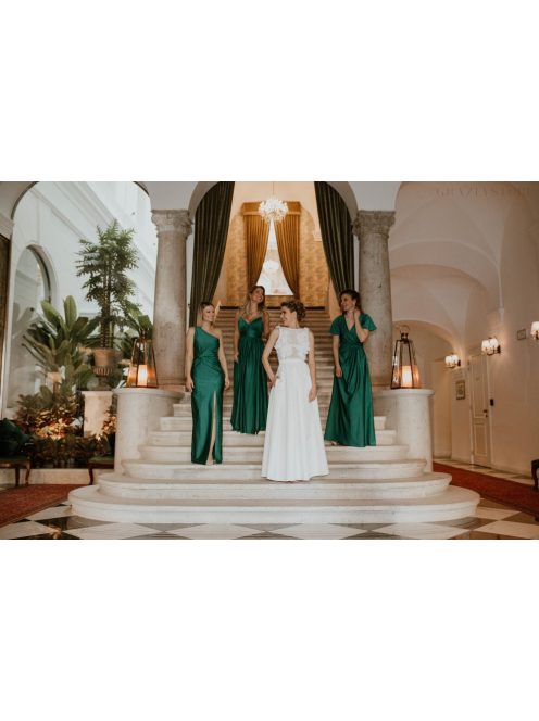 Csavart maxi ruha, méregzöld színben. Esküvőkre, bálokra.