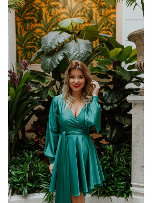 Kétféleképpen viselhető, zöld mini ruha. Átlapolós fazon. 