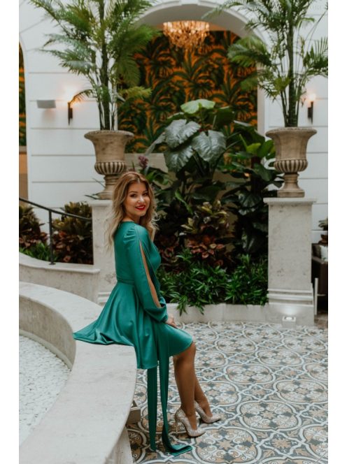 Rövid átlapolós zöld ruha