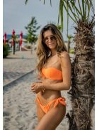 Narancssárga színű bikini szett alakformáló tulajdonsággal.