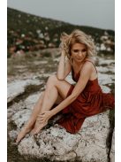 Rozsdabarna színű v kivágású ruha 