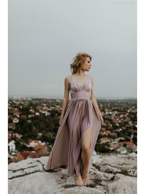 Halvány lila színű v kivágású ruha