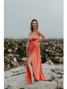 Többféleképpen köthető, korall színű maxi ruha alkalmakra.
