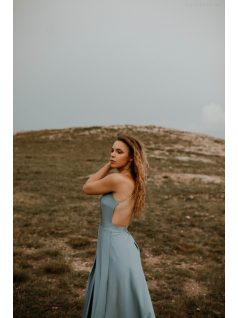 Szürkéskék hátnélküli ruha