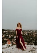 Bordó színű szív alakú kivágású ruha