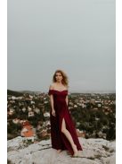 Bordó színű szív alakú kivágású ruha 