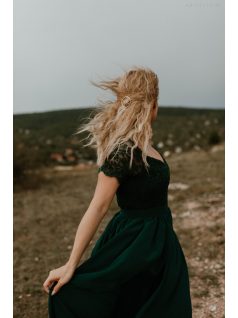 Zöld maxi ruha csipke felsőrésszel