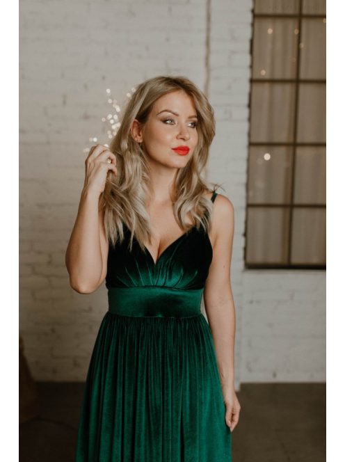 Sötétzöld, V kivágású ruha bársony anyagból. Nőies és elegáns. 