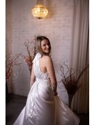 One size szatén fehér ruha