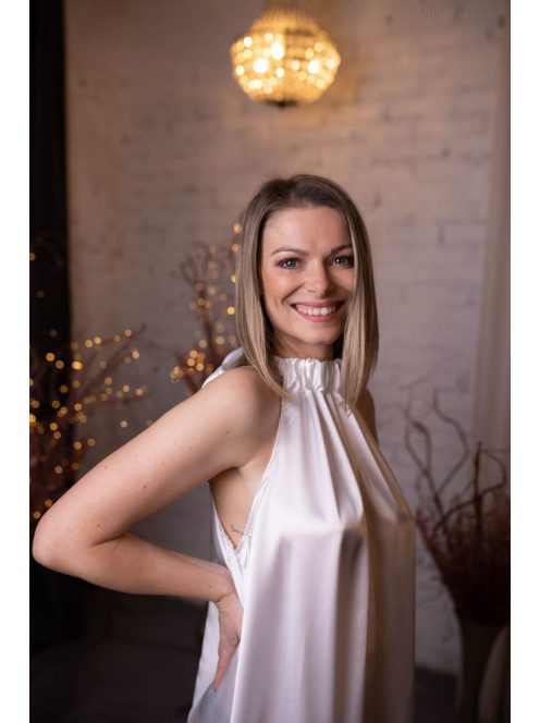 One size szatén fehér ruha