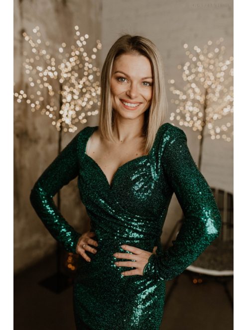 Diszkó stílusú, hosszú ujjú, sötétzöld flitteres maxi ruha.