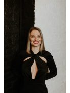 Fekete, szűk midi különleges kivágással 