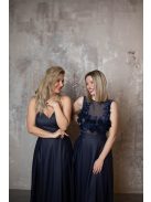 Bőrhatású sötétkék ruha 3D csipke felsőrésszel alkalmakra.