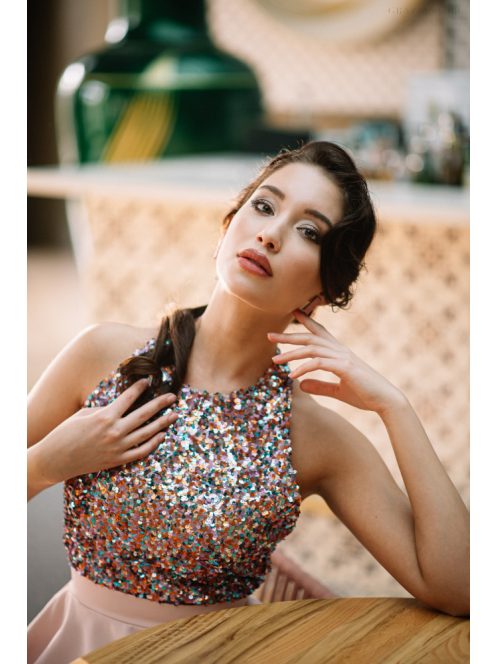 Rózsaszín mini ruha, csillámos felsőrésszel. Egyedi darab. 