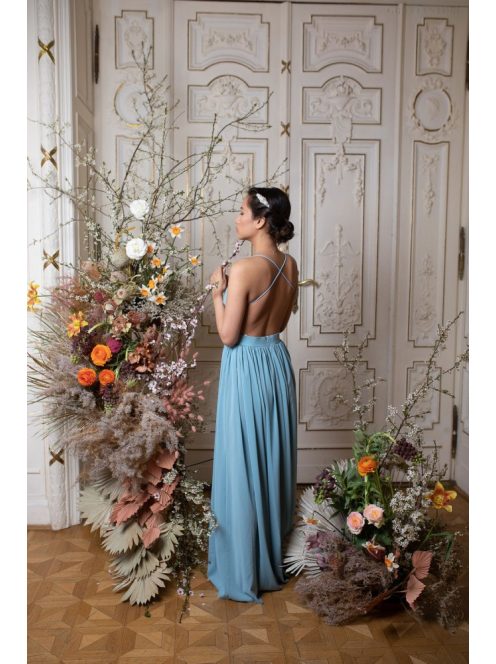 Hátnélküli muszlin ruha – világoskék