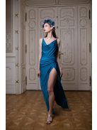 Ejtett nyakú ruha acélkék színben. Szexisen elegáns viselet. 