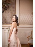 Pezsgő színű maxi ruha V kivágású, átlapolt mellrésszel. 