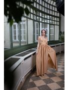 Arany színű, szív kivágású maxi ruha modern hercegnőknek.