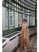 Arany színű, szív kivágású maxi ruha modern hercegnőknek.