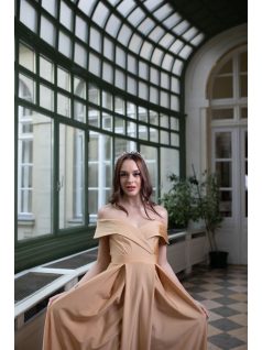  Szív kivágású maxi ruha – arany 