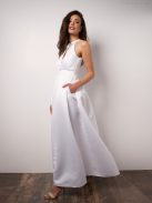 Csepp alakban kivágott maxi ruha – fehér