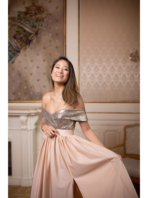 Szív kivágású maxi ruha flitteres felsővel – pezsgő 