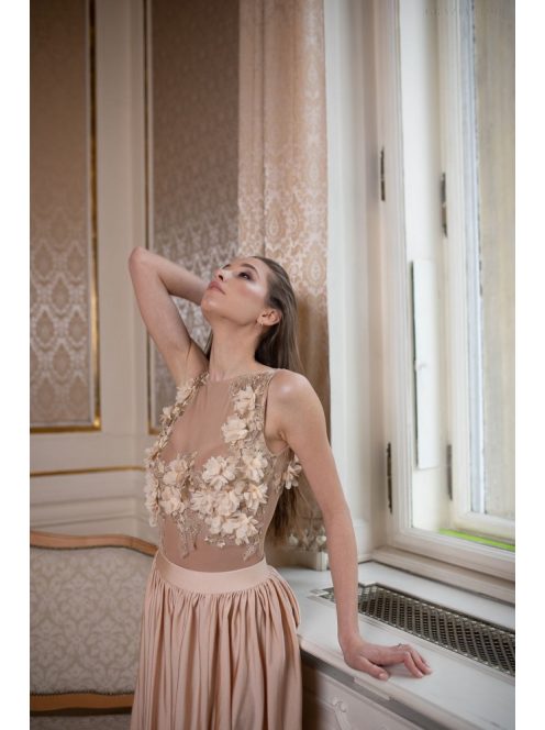 Csipke body – pezsgő 