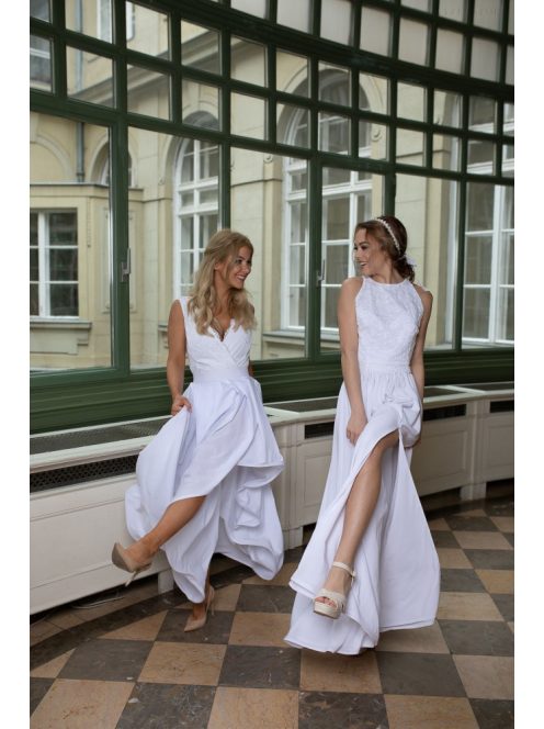 Elegáns, fehér színű maxi szoknya menyasszonyi szettekhez. 
