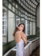 Oldalán ráncolt, alakkövető maxi ruha – ezüst 