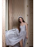 Hátnélküli maxi ruha minden alkalomra, ezüst színben. 