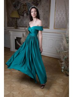 Zöld színű, szív kivágású maxi ruha modern hercegnőknek.