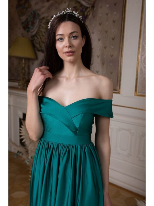 Zöld színű, szív kivágású maxi ruha modern hercegnőknek.