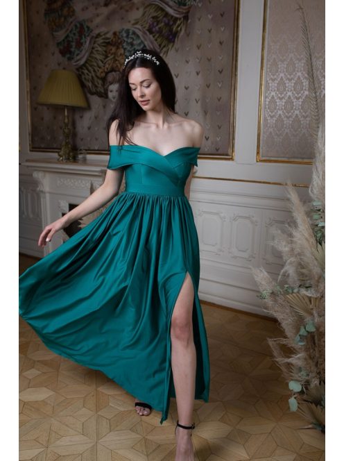 Zöld színű, szív kivágású maxi ruha modern hercegnőknek.