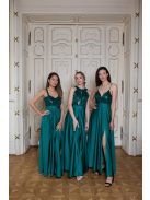 Elegáns, zöld színű ruha V kivágású, flitteres felsőrésszel. 