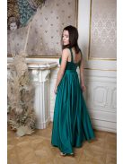 Elegáns, zöld színű ruha pántos, flitteres felsőrésszel. 