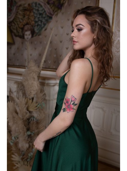 Elegáns, zöld színű ruha V kivágású, átlapolt felsőrésszel. 