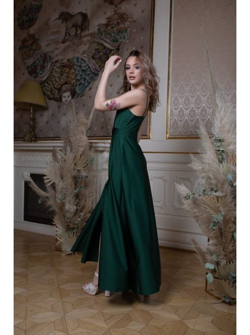 Elegáns, zöld színű ruha V kivágású, átlapolt felsőrésszel. 