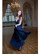 Abigél – sötétkék színű maxi ruha