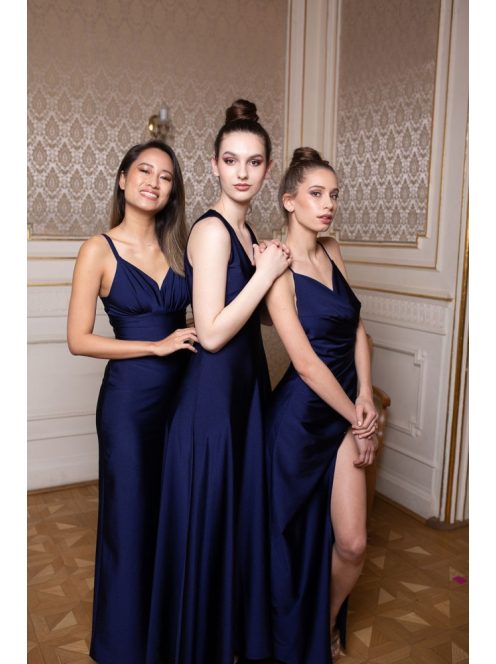 Elegáns, sötétkék színű ruha V kivágású, átlapolt mellrésszel. 